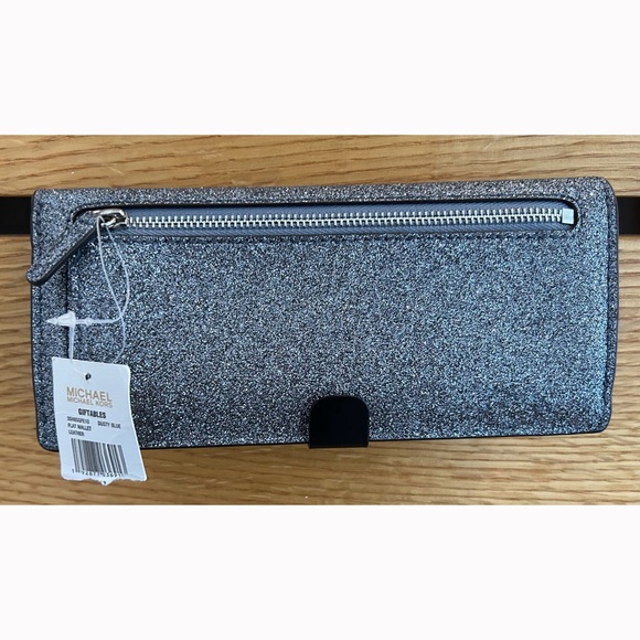 Michael Kors Jet Set Travel Giftables Leather Flat Wallet in Dusty Blue NWT - Picture 5 of 8